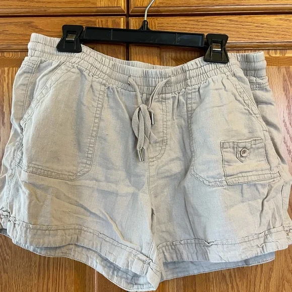 Shorts - Picture 1 of 3